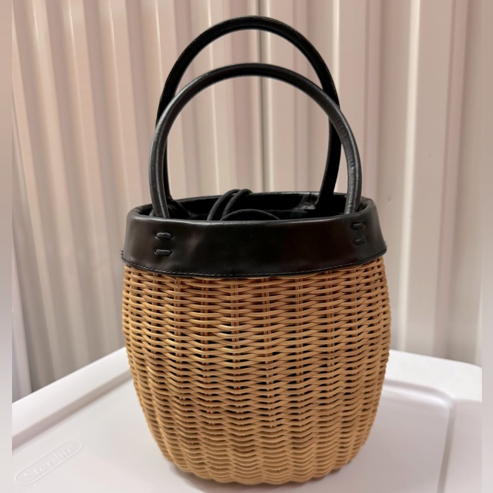 Woven purse